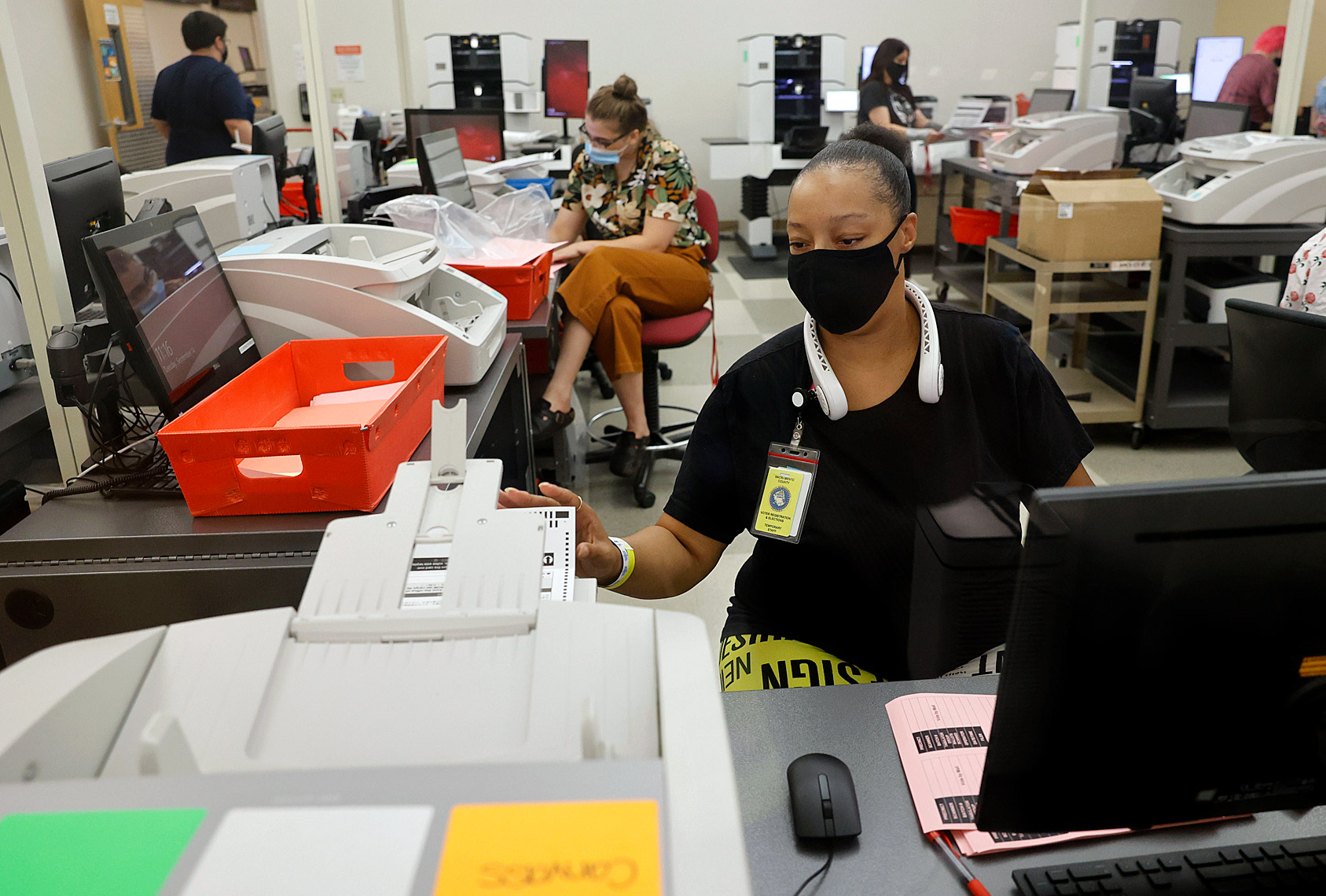 Scanning Ballots During CA Recall Election
